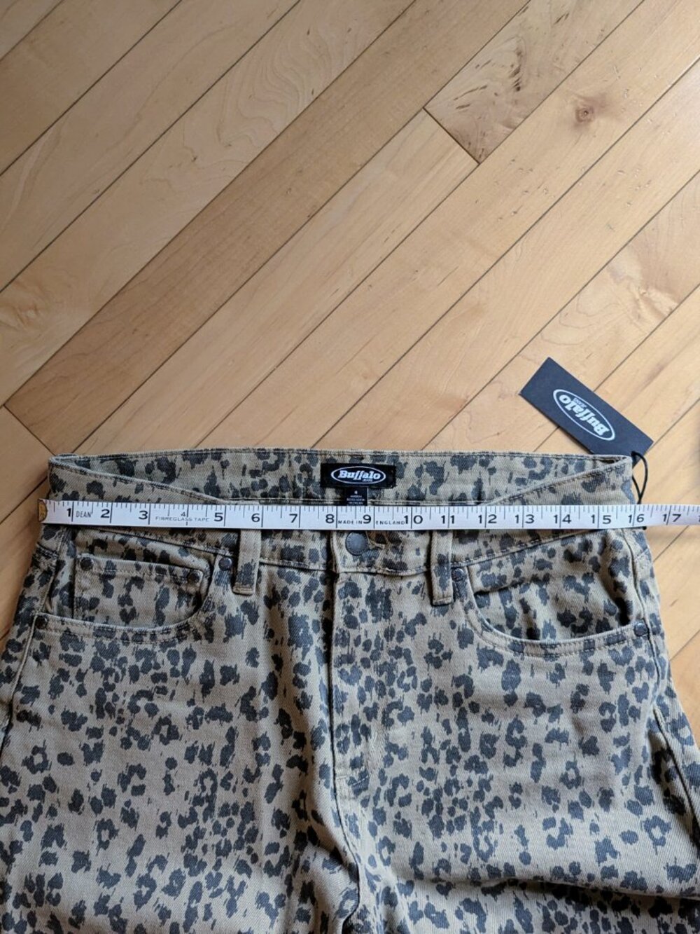 Buffalo – Muted Leopard Print Barrel Leg Jeans - Scandi Elevated Casual - Size 6 - Picture 6 of 7